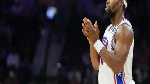 曼联新帅阿莫林执教困境：英超43战仅14胜，胜率垫底创队史新低！